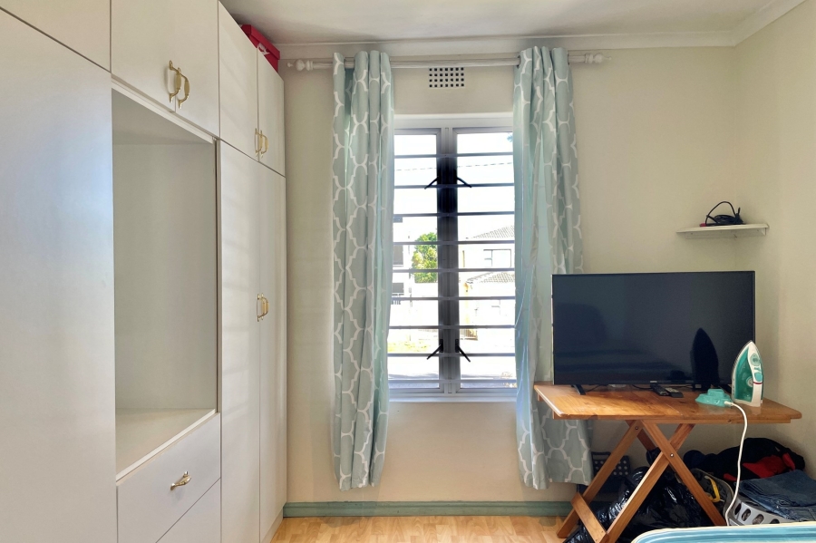 2 Bedroom Property for Sale in Ottery Western Cape